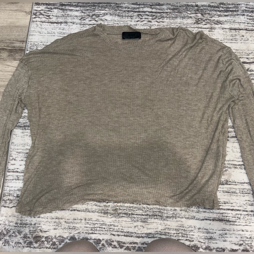 R+A long sleeve shirt